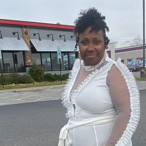 Meet your Posher, Shakia